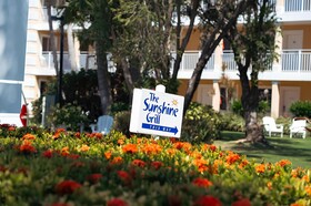 Sunshine Suites Resort