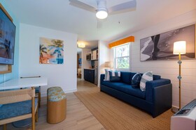 Sunshine Suites Resort