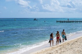 Wyndham Reef Resort Grand Cayman