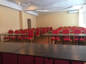Al Farabi Hotel