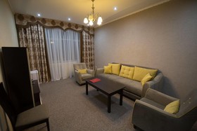 Al Farabi Hotel