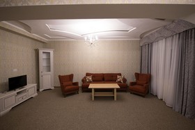 Al Farabi Hotel
