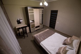 Al Farabi Hotel