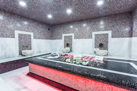 Golden Mir Hotel & Spa