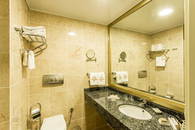 Golden Mir Hotel & Spa
