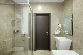 Grand Mildom Hotel