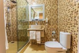 Grand Sapphire Hotel