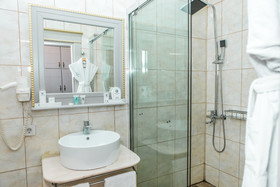 Grand Sapphire Hotel