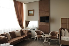 Grand Sapphire Hotel