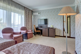 Premier Alatau Hotel & Business Center