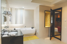 Renion Hills Hotel