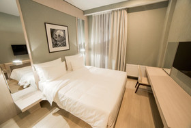 Resident City Hotel