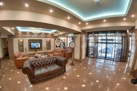 Uyut Hotel