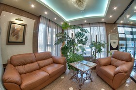 Uyut Hotel