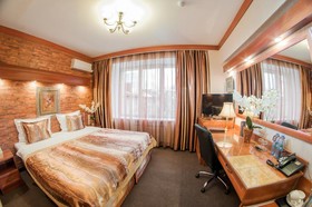 Uyut Hotel