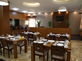 La Casa Hotel