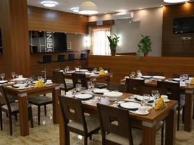 La Casa Hotel