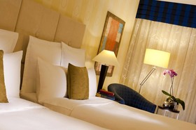 Renaissance by Crystal, Atyrau