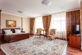 Alanda Hotel