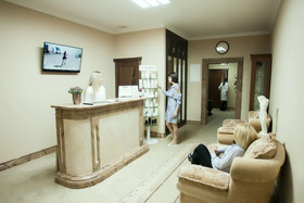 Alanda Hotel