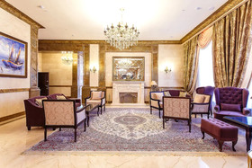 Alanda Hotel