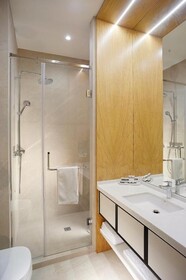 Neos Hotel