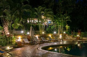 Hillside - Nature Lifestyle Lodge