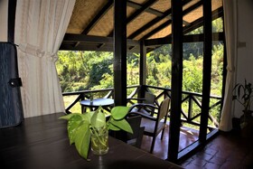 Hillside - Nature Lifestyle Lodge