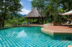 Hillside - Nature Lifestyle Lodge