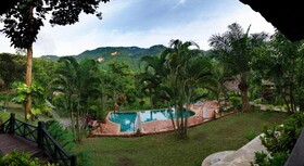 Hillside - Nature Lifestyle Lodge