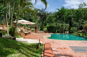 Hillside - Nature Lifestyle Lodge