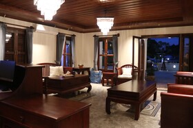 Houngvilai Hotel