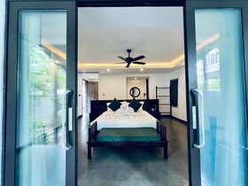 Manyo Hotel And Resort