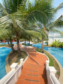 Manyo Hotel And Resort