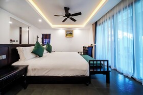 Manyo Hotel And Resort