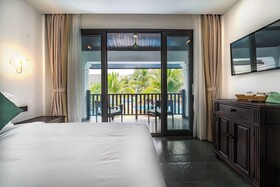 Manyo Hotel And Resort