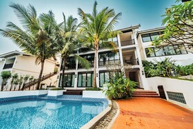 Manyo Hotel And Resort