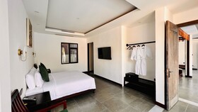 Manyo Hotel And Resort