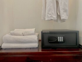 Manyo Hotel And Resort