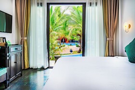 Manyo Hotel And Resort
