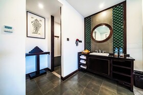 Manyo Hotel And Resort
