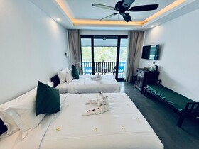 Manyo Hotel And Resort
