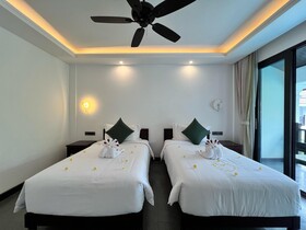 Manyo Hotel And Resort