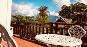 Merry Riverside Hotel
