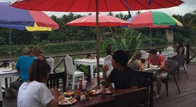 Merry Riverside Hotel