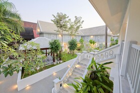 MyBanLao Hotel