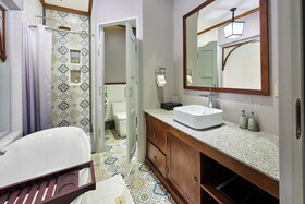 MyBanLao Hotel
