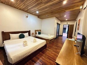 Opera Premier Hotel