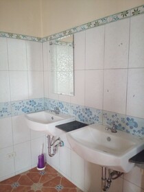 Sokmisay Guest House