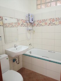 Sokmisay Guest House